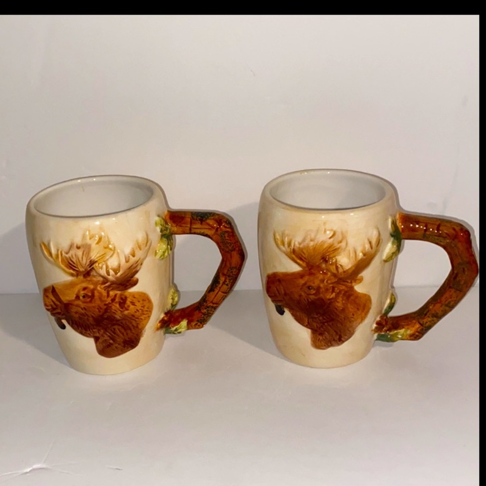 EUC Vintage Pair Ceramic Moosehead Mugs circa 1970s